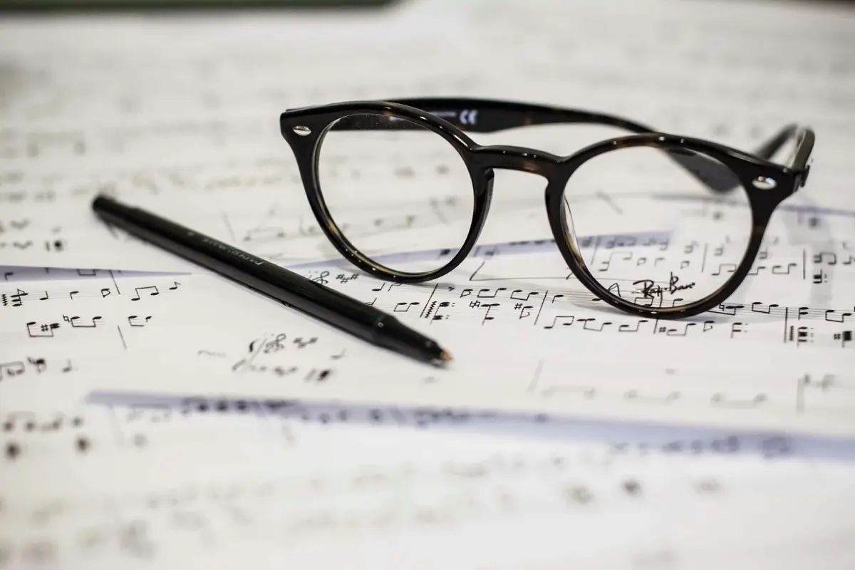 Songwriter vs Composer: What's the Difference? Complete Guide