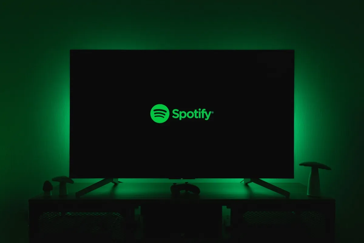 Quanti stream su Spotify servono per guadagnare 10.000 euro?