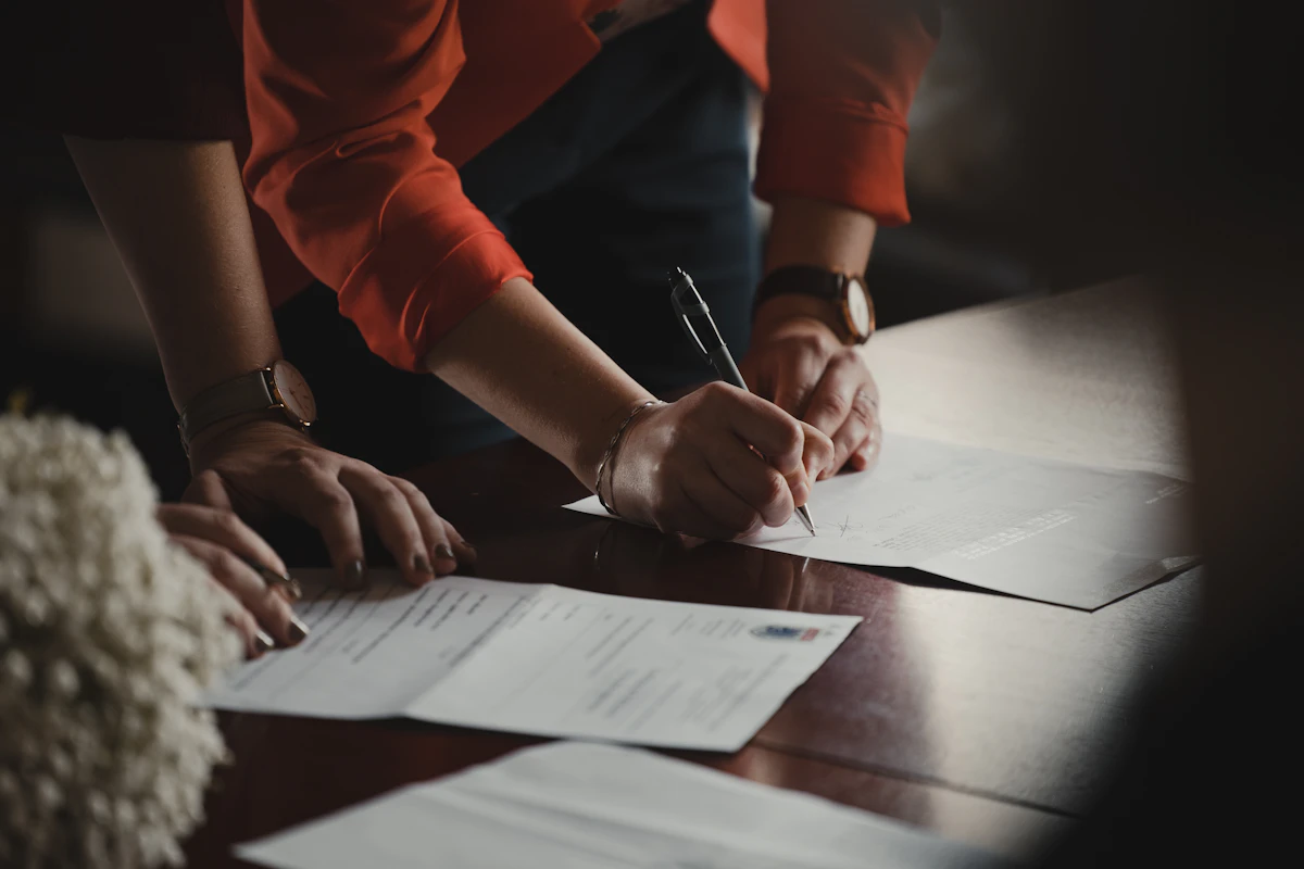 Record Deal: The Complete Guide for Independent Artists