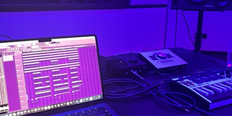 theia (Daniele) Macrì's cover