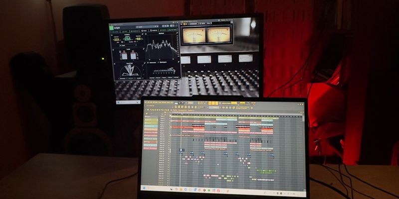 Tuguldur Caruso's cover