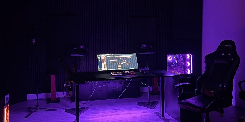 MADMUV Group's cover