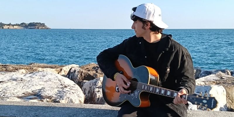 Lory Lory's cover