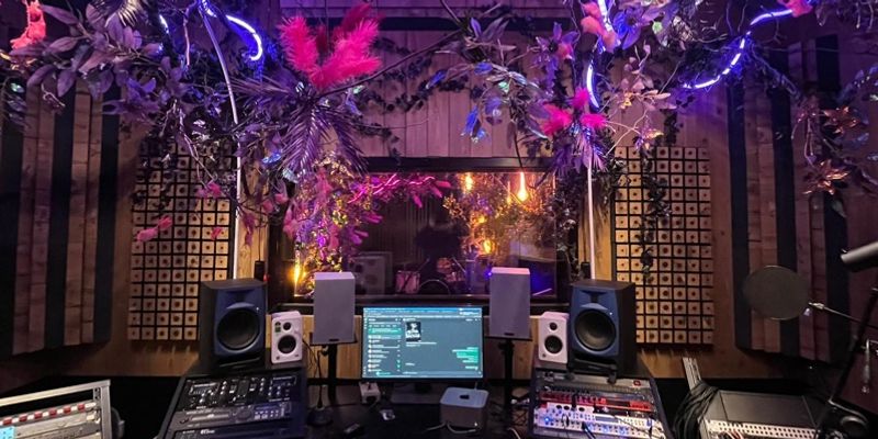 OLYRA RECORDING's cover